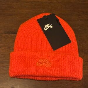 Nike SB Vibrant Orange Knit Beanie
